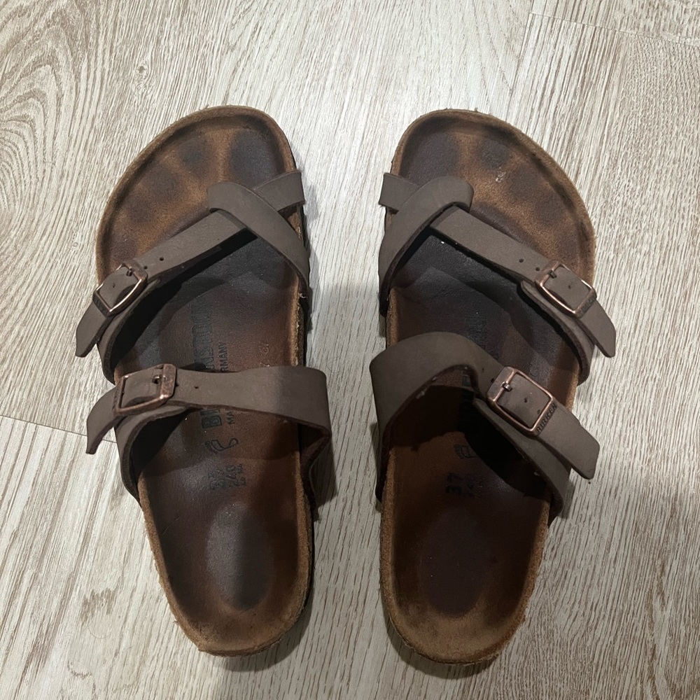 Birkenstock Mayari toe strap sandals